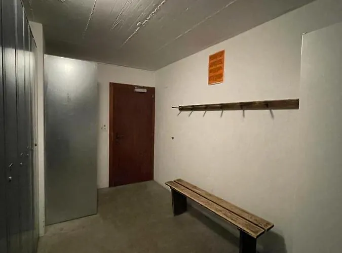 Jolie Cozy, In Out *